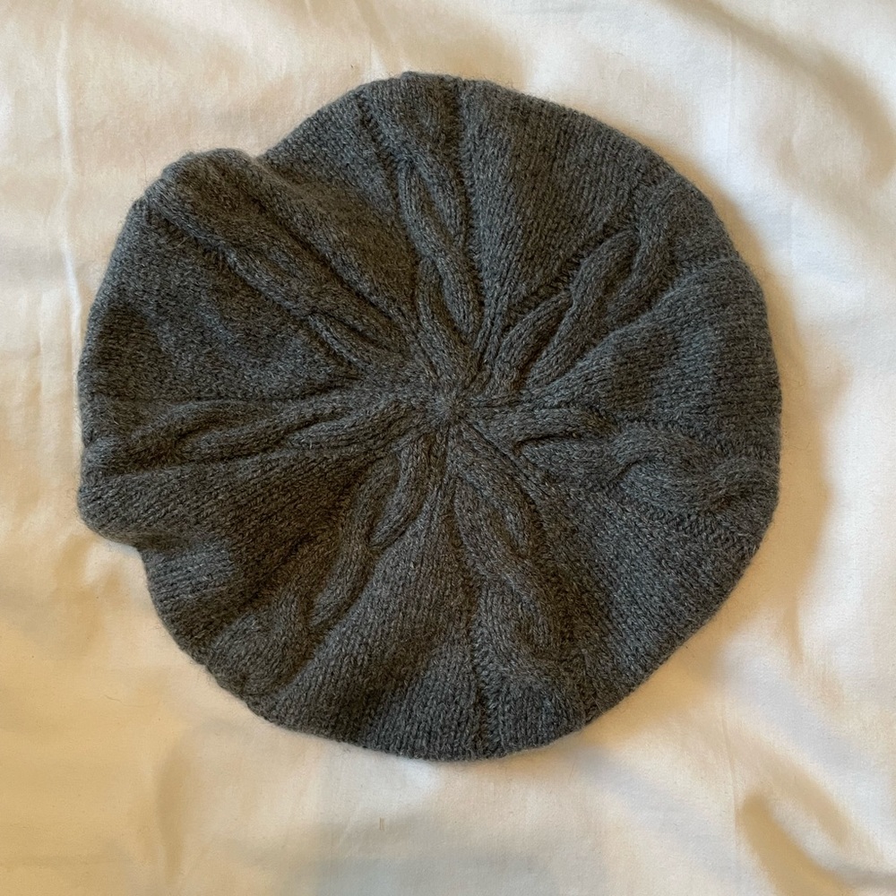 Cashmere baret hat